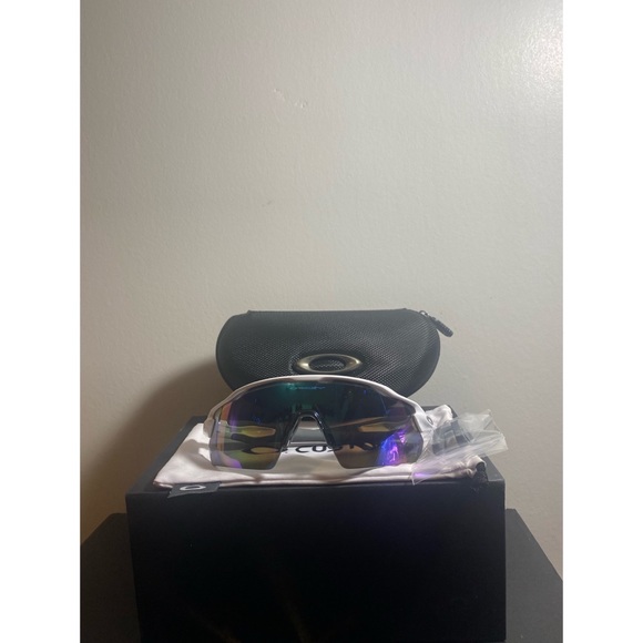 Oakley Radar EV Path - Picture 1 of 8